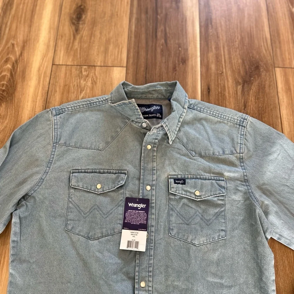 Wrangler kids Light Blue Casual Button Down Shirt size XXL (18-20) NWT